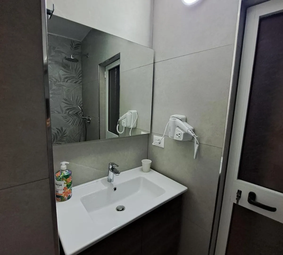 Twin Tower Studio Golem Durres Apartment